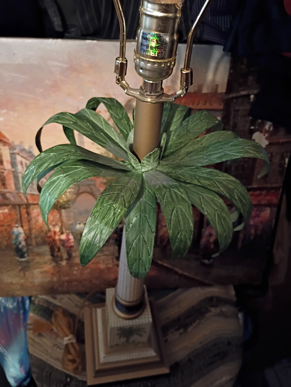 Hollywood Regency-Palm In Leaf Table Lamp with Green Metal Palm Foliage Vintage. - Picture 4 of 5